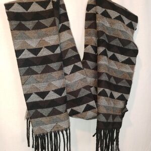 Cejon Black and Gray Patterned Scarf